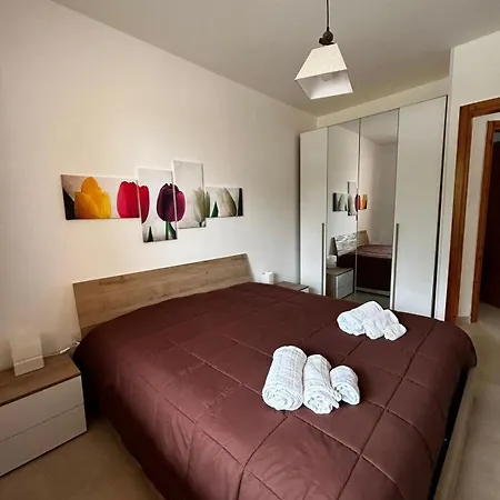 Casa Shelly Apartment Torre Saracena