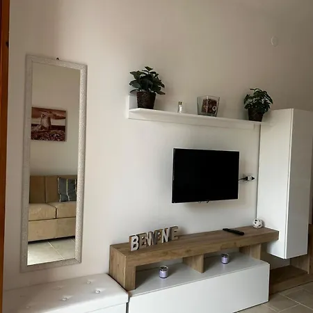 Casa Shelly Apartment Torre Saracena